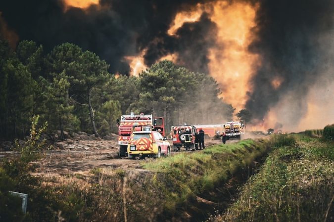 Incendies Gironde et Var hommage aux soldats du feu 3