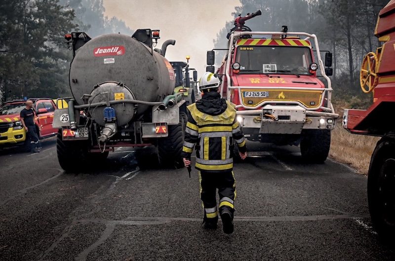 Incendies Gironde et Var hommage aux soldats du feu 6