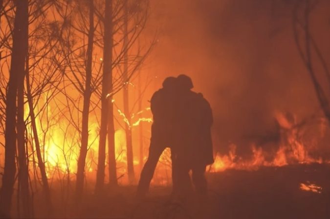 Incendies Gironde et Var hommage aux soldats du feu