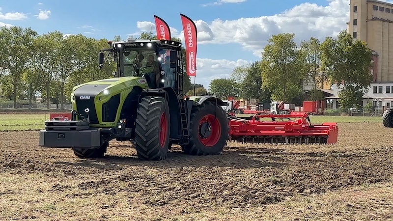 Crédit Agricole Toulouse 31 INNOVAGRI ondes tracteur 3