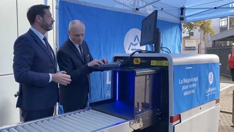 Région auvergne rhone alpes accompagne les lycéen interdiction téléphones sécurité