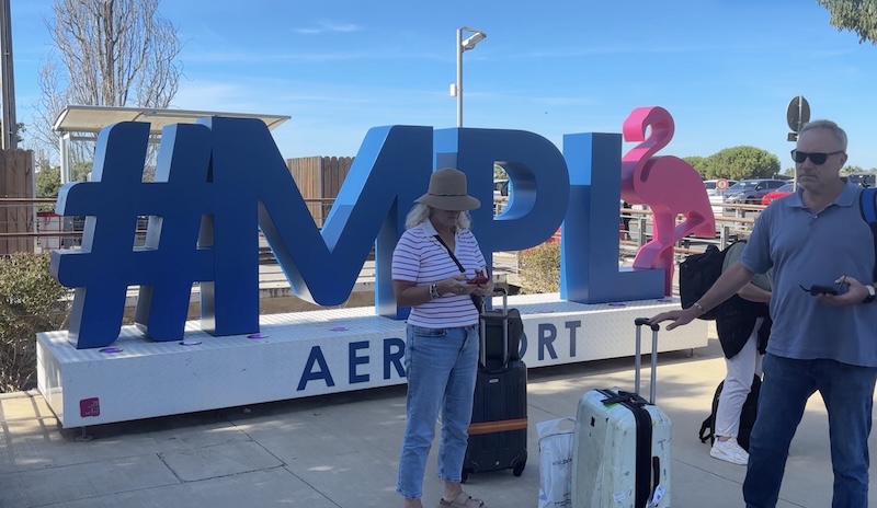 Tramway aeroport clients
